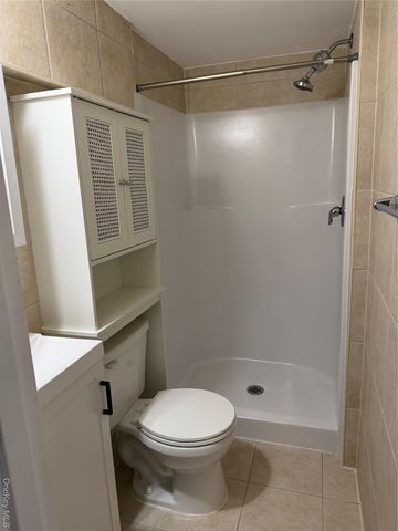 94 4th Avenue 208, Bay Shore, NY 11706