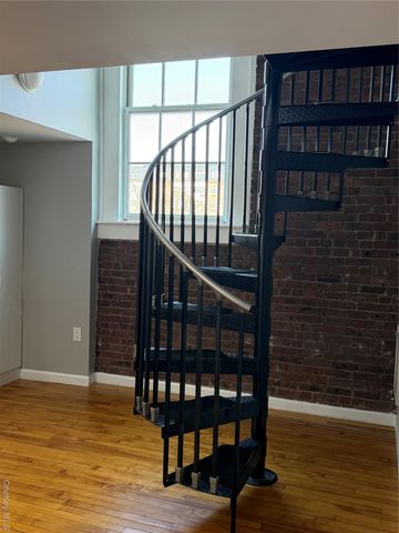 94 4th Avenue 208, Bay Shore, NY 11706