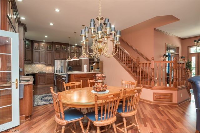 1015 Cambridge Court NE, Warren, OH 44484