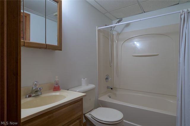 1015 Cambridge Court NE, Warren, OH 44484