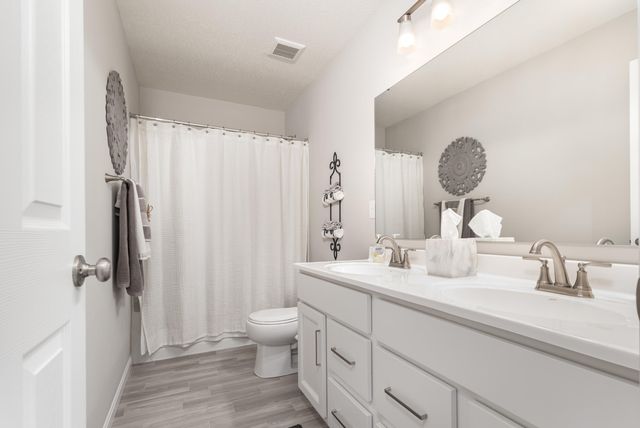 2313 John James Court, Hebron, KY 41048