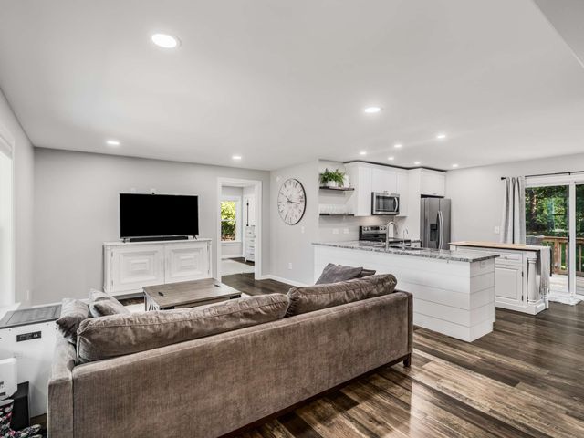 7186 Brush Creek Rd, Fairview, TN 37062