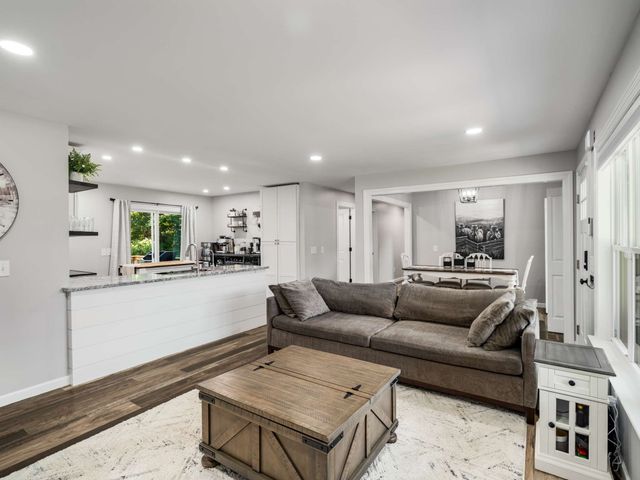 7186 Brush Creek Rd, Fairview, TN 37062