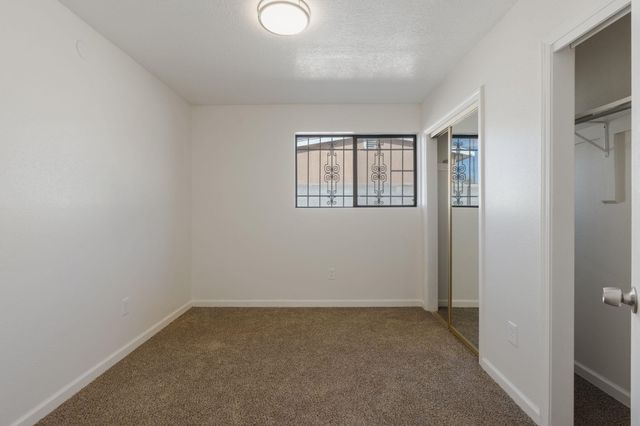 409 Merlida Street SW, Albuquerque, NM 87121