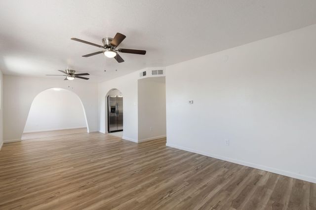 409 Merlida Street SW, Albuquerque, NM 87121