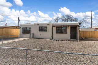 409 Merlida Street SW, Albuquerque, NM 87121
