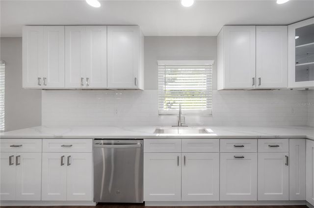 6901 S FITZGERALD STREET, Tampa, FL 33616