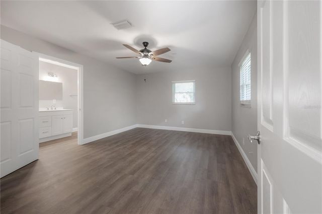 6901 S FITZGERALD STREET, Tampa, FL 33616