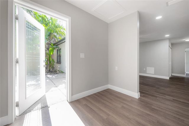 6901 S FITZGERALD STREET, Tampa, FL 33616