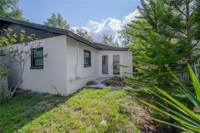 6901 S FITZGERALD STREET, Tampa, FL 33616