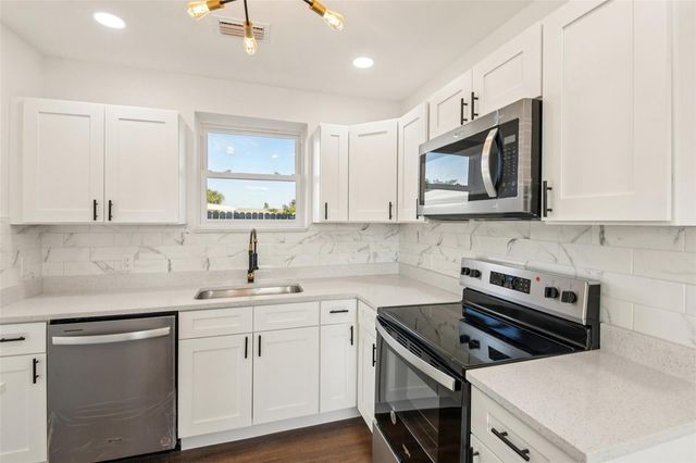 410 VIRGINIA AVENUE, Madeira Beach, FL 33708