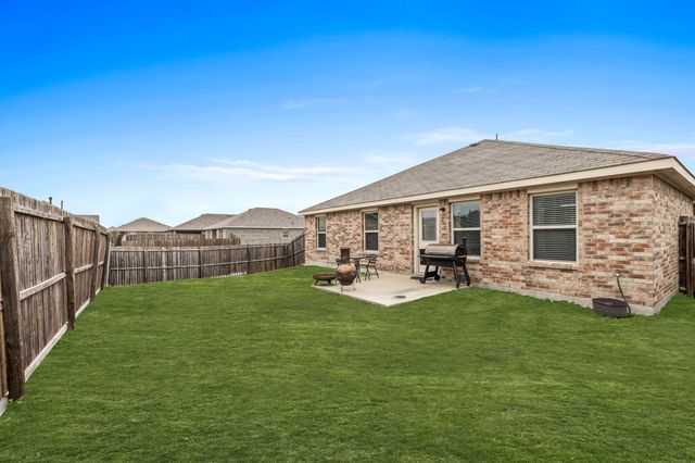 2260 Torch Lake Drive, Forney, TX 75126