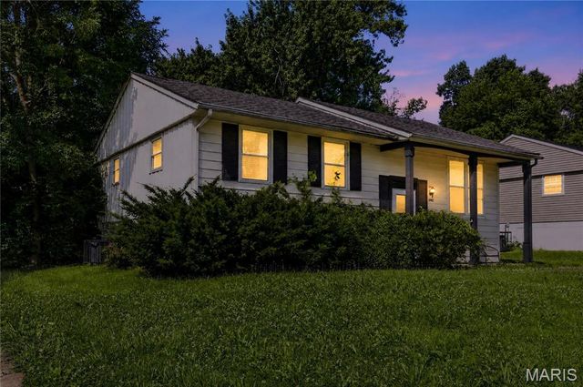 1440 Columbus Drive, St Louis, MO 63138