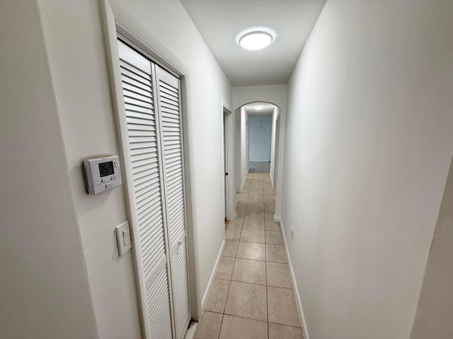 912 SE TARPON Avenue, Stuart, FL 34994