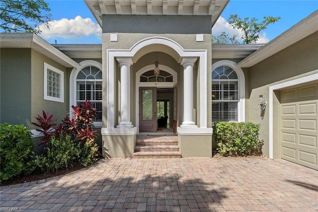 61 Constitution DR, Naples, FL 34112