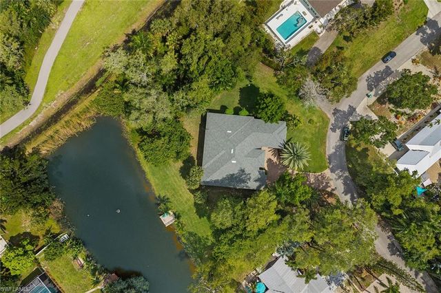61 Constitution DR, Naples, FL 34112