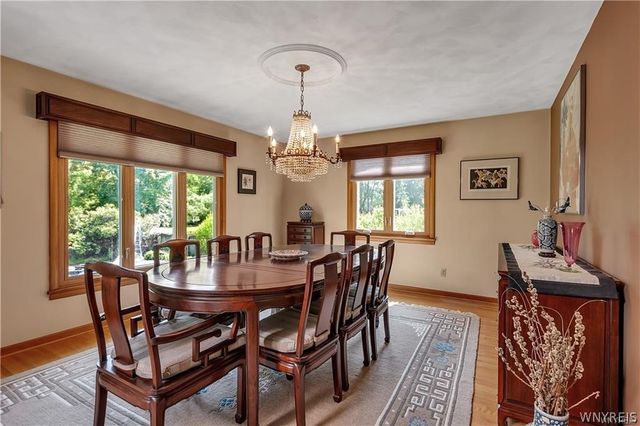 9325 Hunting Valley Road North, Clarence, NY 14031