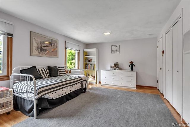 9325 Hunting Valley Road North, Clarence, NY 14031