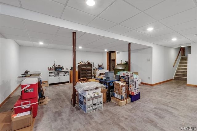 9325 Hunting Valley Road North, Clarence, NY 14031