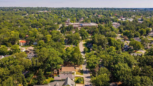 220 N Monroe Street, Little Rock, AR 72205