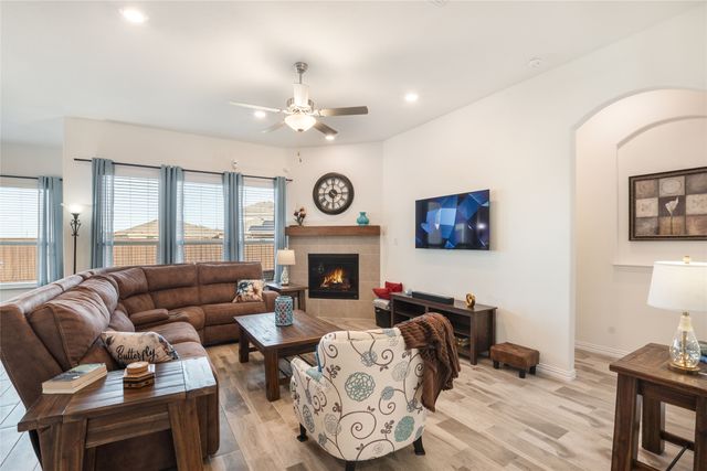 14852 Equine Trail, Fort Worth, TX 76052