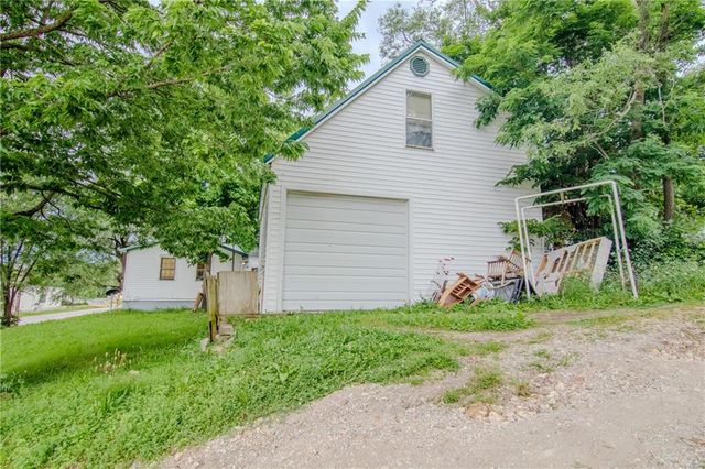 104 W Osage Street, Warsaw, MO 65355