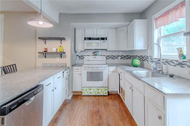 104 W Osage Street, Warsaw, MO 65355