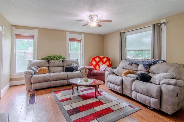 104 W Osage Street, Warsaw, MO 65355
