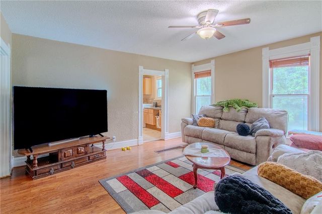 104 W Osage Street, Warsaw, MO 65355