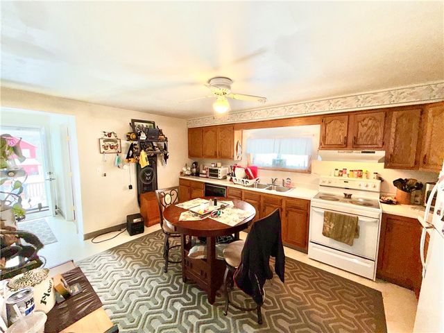 160-162 Main St, Redstone Twp, PA 15413