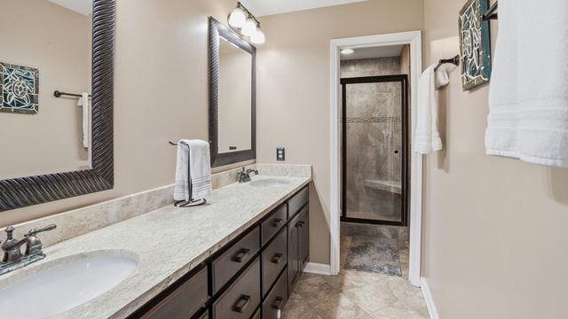 2331 Ravenwood Dr, Murfreesboro, TN 37129