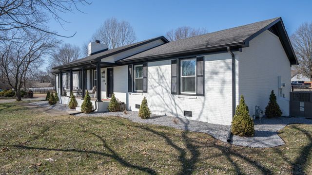 2331 Ravenwood Dr, Murfreesboro, TN 37129