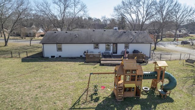 2331 Ravenwood Dr, Murfreesboro, TN 37129