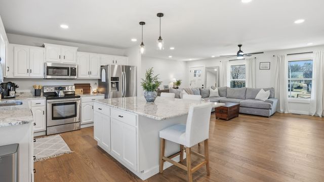 2331 Ravenwood Dr, Murfreesboro, TN 37129