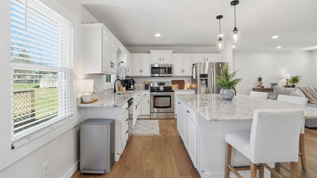 2331 Ravenwood Dr, Murfreesboro, TN 37129