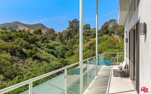 5787 Calpine Drive, Malibu, CA 90265