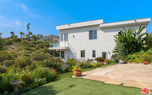 5787 Calpine Drive, Malibu, CA 90265