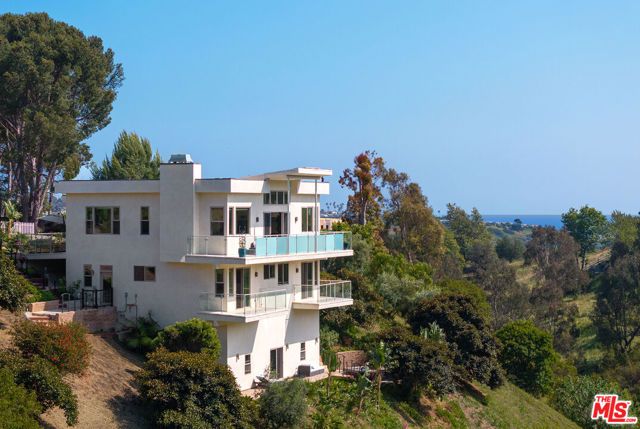 5787 Calpine Drive, Malibu, CA 90265