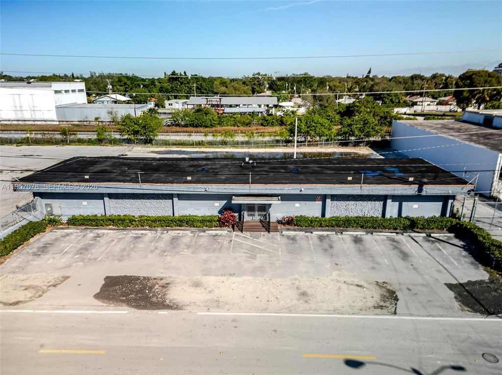 1001 NW 72nd St, Miami, FL 33150
