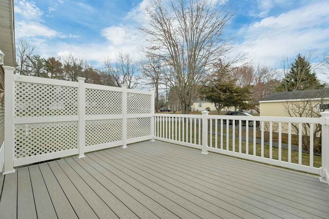 3 Slate Run, North Hampton, NH 03862