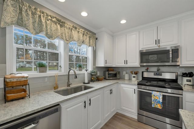 3 Slate Run, North Hampton, NH 03862