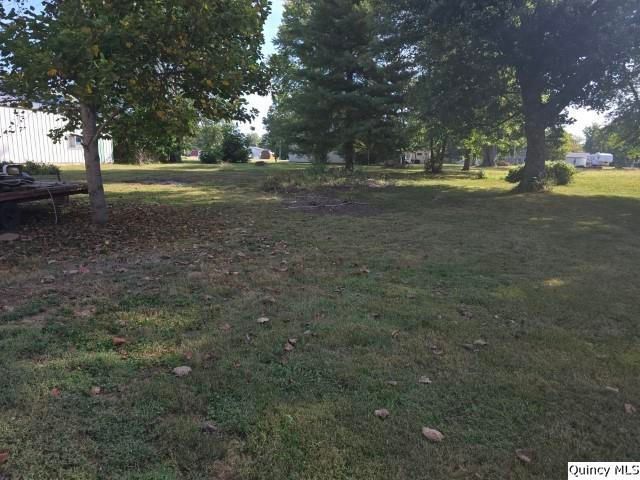 102 Center Street, Augusta, IL 62311