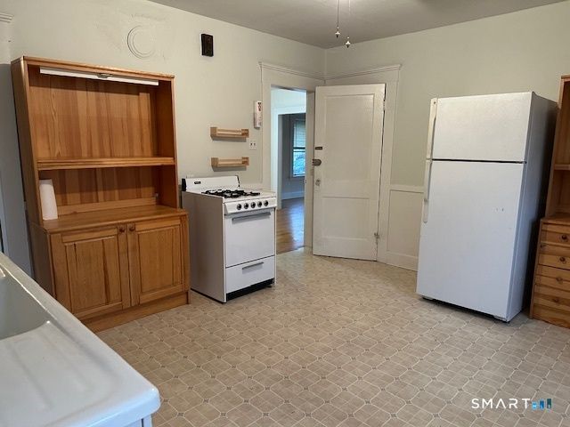23 Chestnut Avenue, Torrington, CT 06790