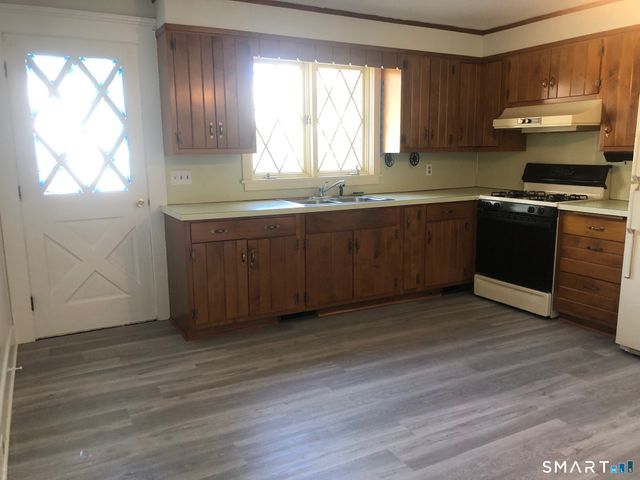 23 Chestnut Avenue, Torrington, CT 06790
