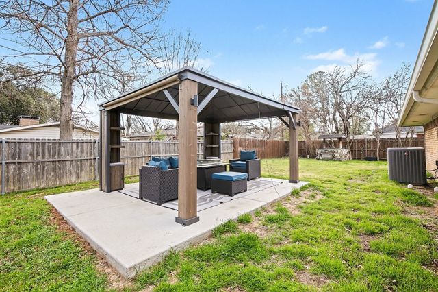 1603 Miller Court, Pantego, TX 76013