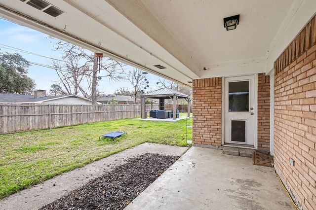1603 Miller Court, Pantego, TX 76013