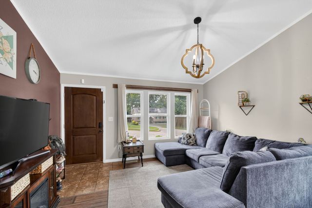 504 Wall Avenue, Des Moines, IA 50315