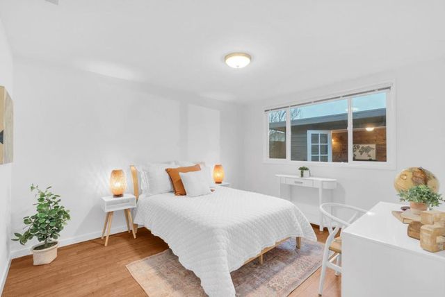 695 Linda Mar Boulevard, Pacifica, CA 94044