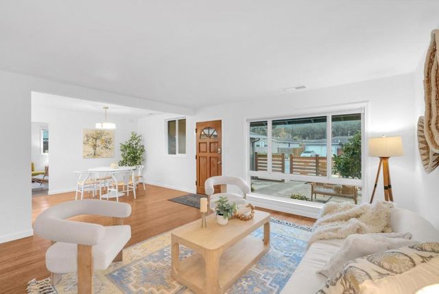 695 Linda Mar Boulevard, Pacifica, CA 94044