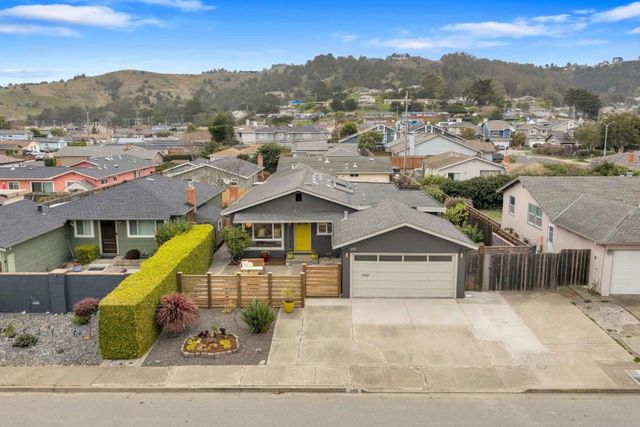 695 Linda Mar Boulevard, Pacifica, CA 94044